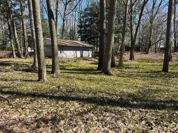 361 E Piney Rd, Manistee, MI 49660