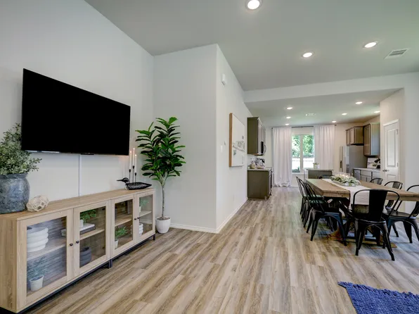 (undisclosed Address), Montgomery, TX 77316