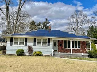 515 Ridgewood Dr, Northfield, NJ 08225