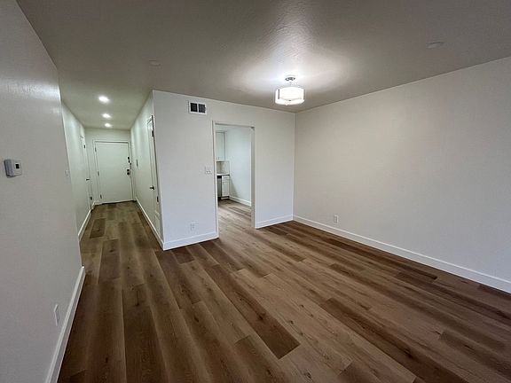 3rd image of 559 7th Ave APT 3
