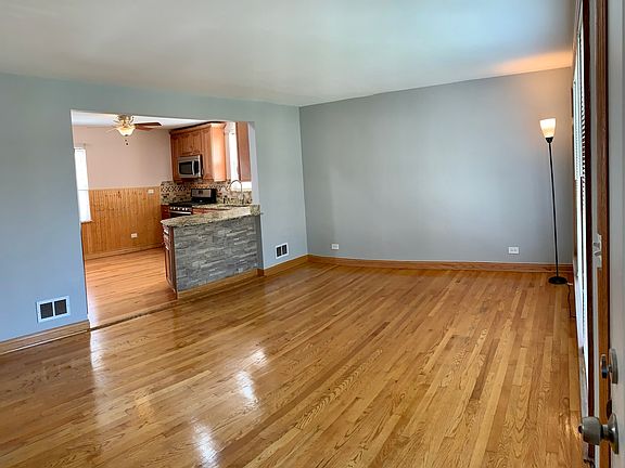 5th image of 3215 N Olcott Ave