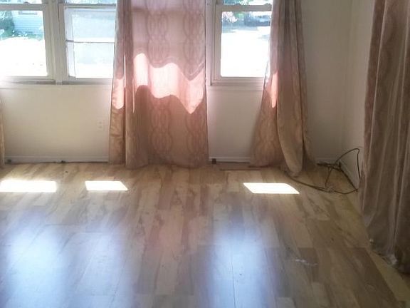 5th image of 4353 E 141st St