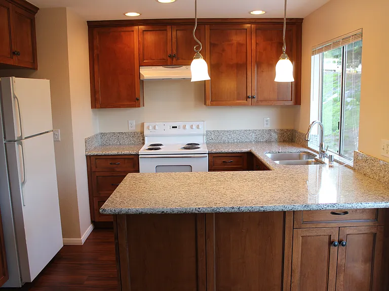 701 E 7th Ave #4 — Photo 5