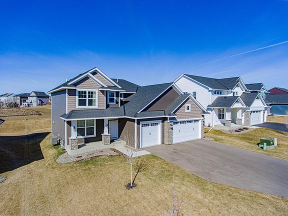 3rd image of 1582 Edgebrook Ln