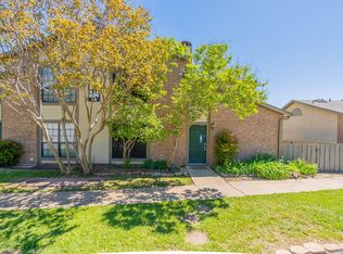 344 W Harwood Rd APT B, Hurst, TX 76054