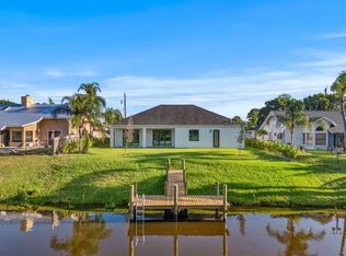 632 SE Seahouse Dr, Port Saint Lucie, FL 34983