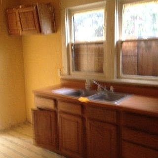 4th image of 116 E Parkwood Dr