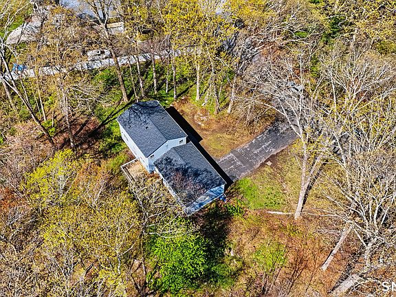 4th image of 38 Cherry Hill Road