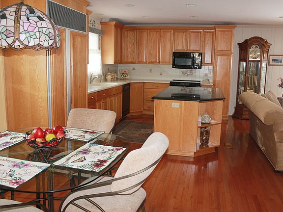 4th image of 6645 Glenway Dr
