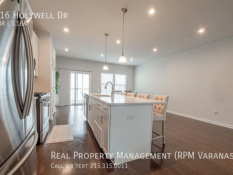 516 Holywell Dr — Photo 4