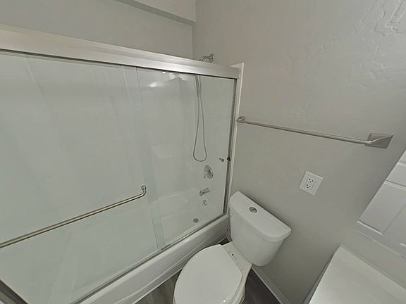 2nd image of 401 E Poplar Ave APT 16
