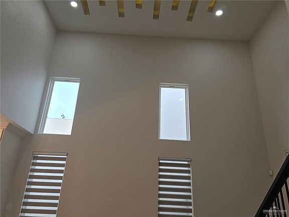 3rd image of 2319 Dorado Dr