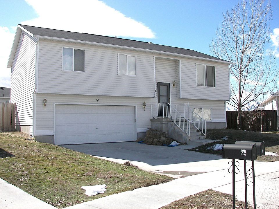 2nd image of 261 W Wallace Way