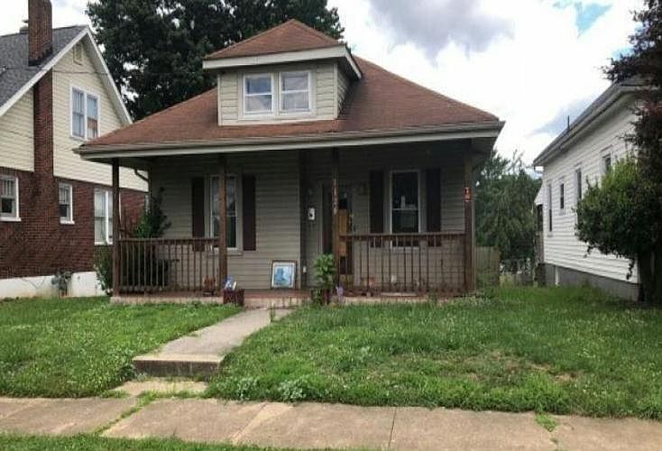1st image of 1128 Montrose Ave SE