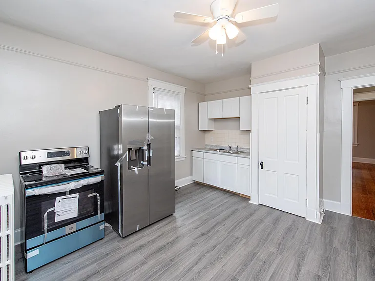 1749 Cleveland Ave #1 — Photo 6