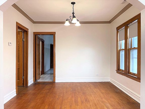 3rd image of 5808 W Cornelia Ave #2
