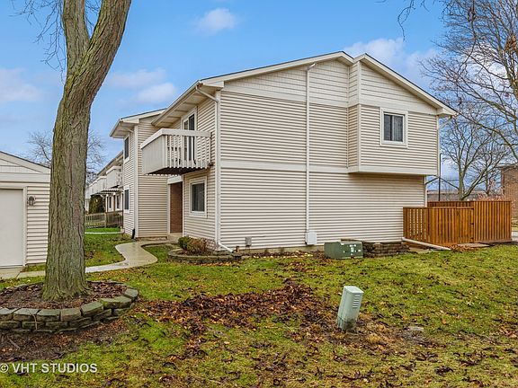 2nd image of 1001 Stockton Ct