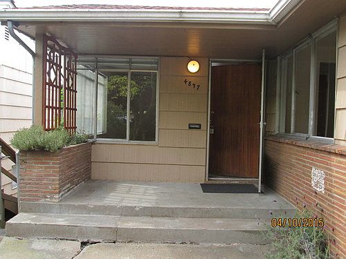 2nd image of 4837 Fauntleroy Way SW