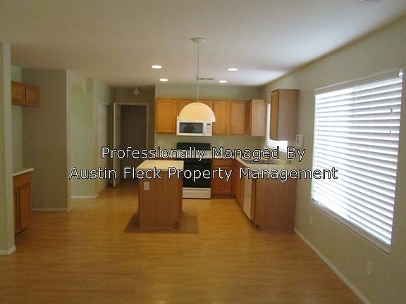2nd image of 3368 E Wildhorse Dr