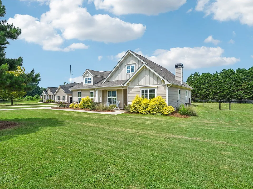 202 Sage Ct