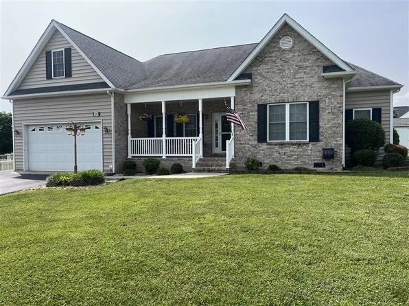 50 Bowmans Run Dr, Stuarts Draft, VA 24477