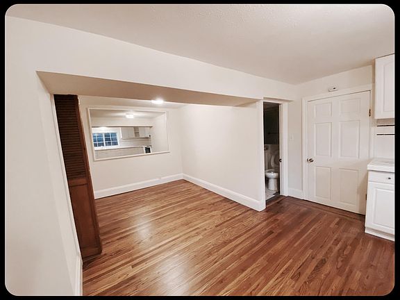 5th image of 550 Palm Ave