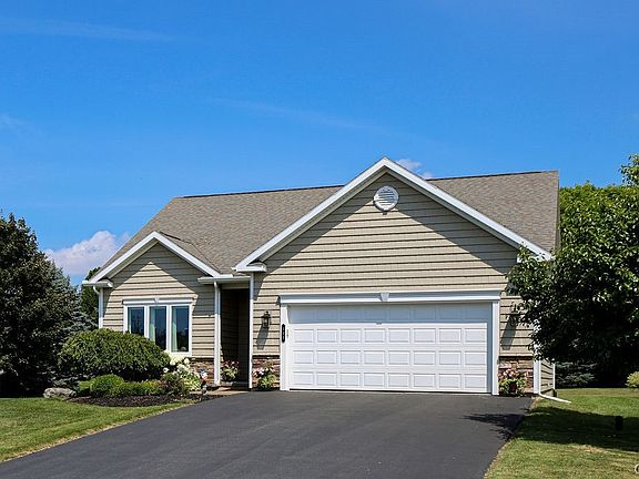 3rd image of 133 Edwards Falls Ln