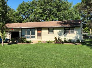 17 Roeper Dr, Saint Peters, MO 63376