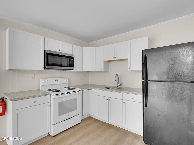 302 Schoolhouse Rd #B — Photo 11