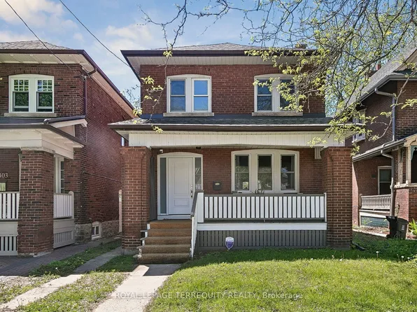 407 Annette St, Toronto, ON M6P 1R7