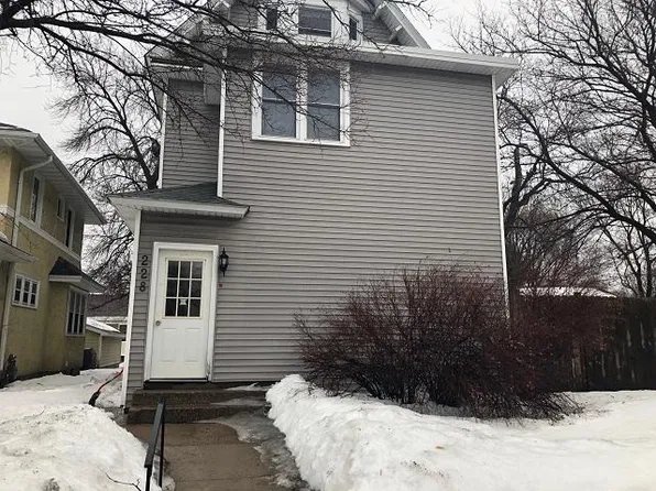 228 Victoria St N APT 2, Saint Paul, MN 55104