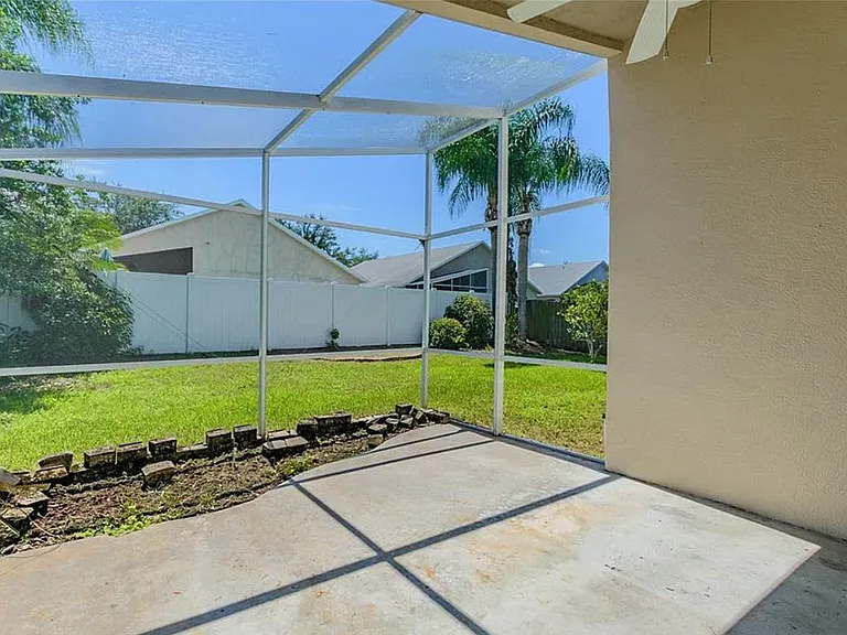 10209 Merrimac Manor Dr — Photo 6