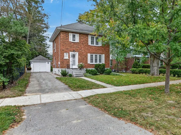 210 Aberdeen Ave, Peterborough, ON K9H 4W8