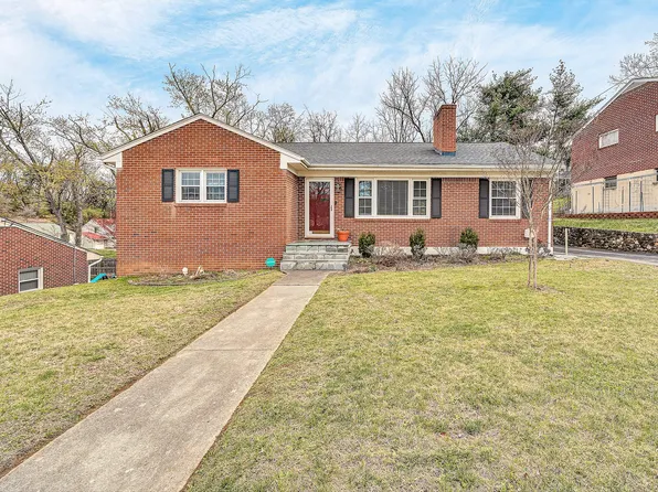 2726 Thorndale St SW, Roanoke, VA 24015