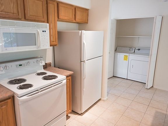 3rd image of 16450 E Avenue Of The Fountains St #19