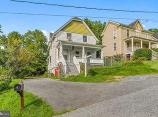819 E A St, Brunswick, MD 21716