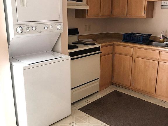 4th image of 1310 Louisville Rd APT 21
