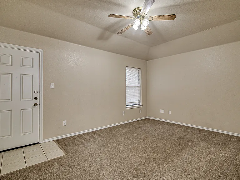 116 Honey Bee Dr #116 — Photo 14