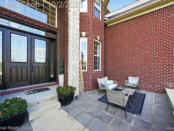5th image of 6575 Yates Ct