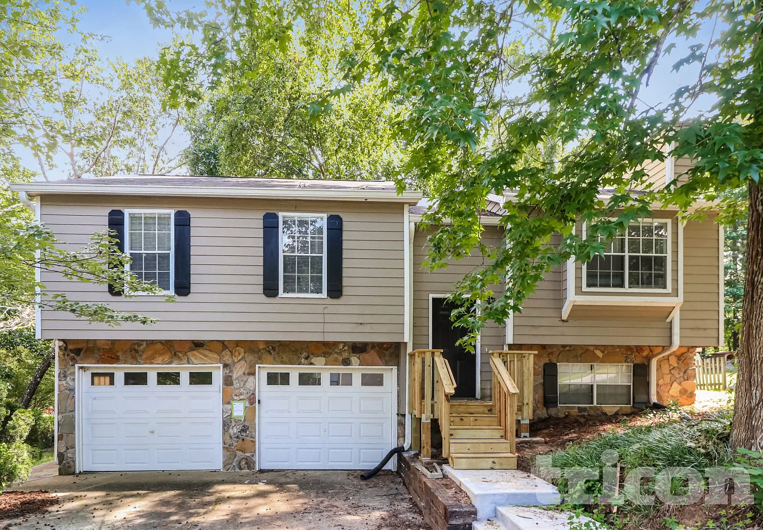 1025 Brenton Drive NW Kennesaw GA — Photo 1
