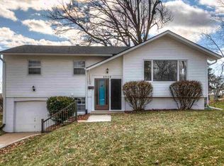 6909 Ogden St, Omaha, NE 68104