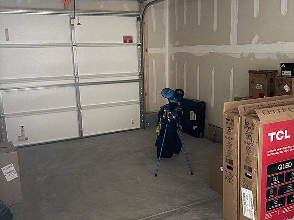 3rd image of 3210 Gypsum Dr