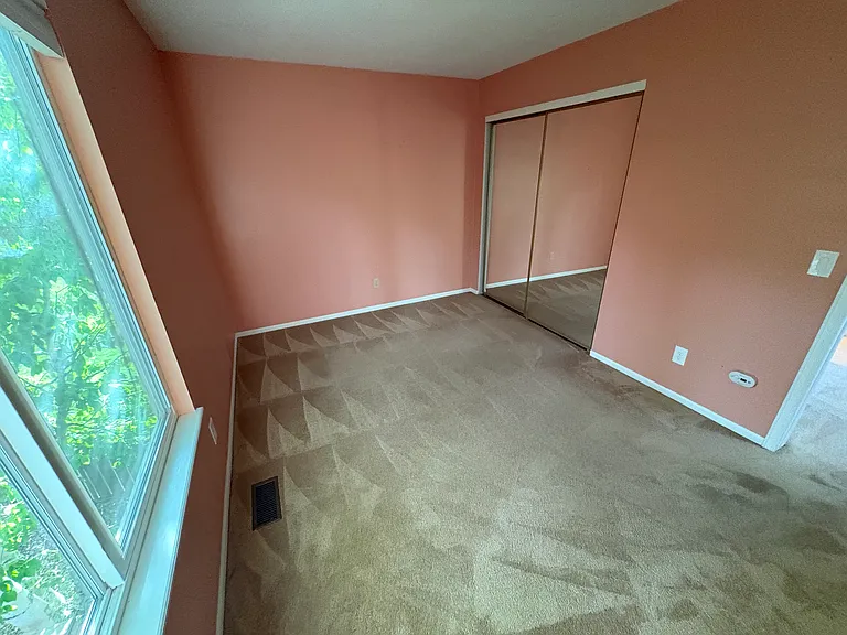 1370 Knollwood Way — Photo 16