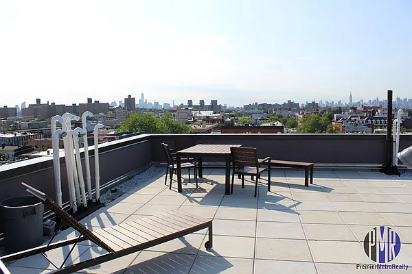 Rented by Premier Metro Realty Corp | media 23