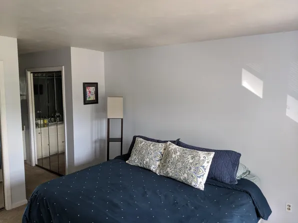 246 Hillsboro Pl, Nashville, TN 37215