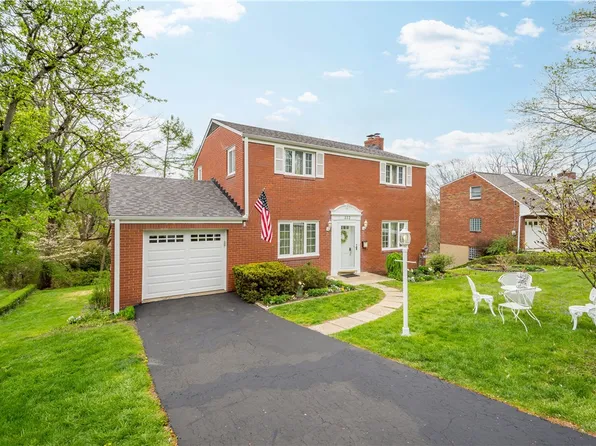 332 Long Dr, Pittsburgh, PA 15241