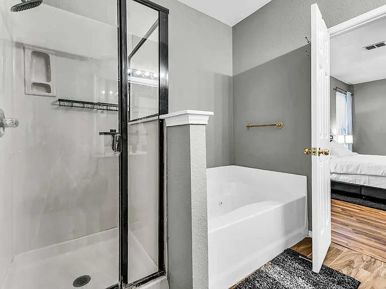 4709 Sleepy Ridge Cir — Photo 15