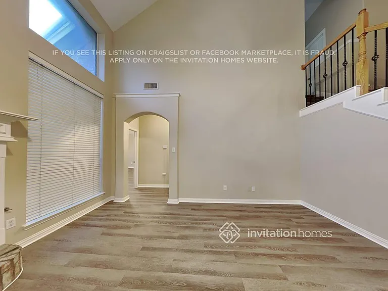2206 Kingsley Dr — Photo 5