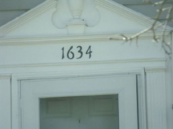 5th image of 1634 Pennoyer Ave #1636