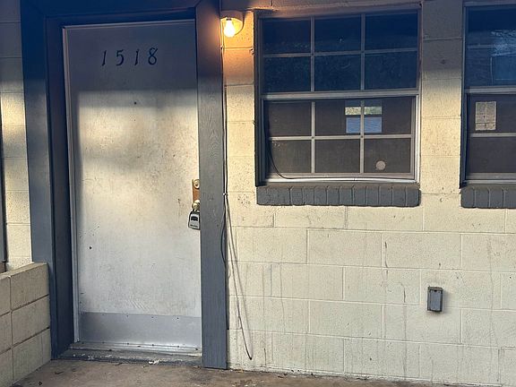 2nd image of 1518 Arizona St